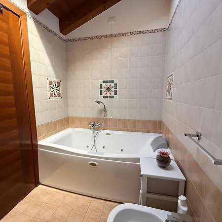 Casa Nicola Apartment *
